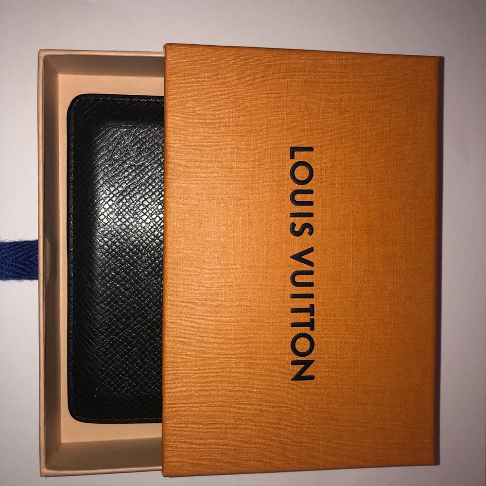 Louis Vuitton Card Holder - Picture 2 of 7